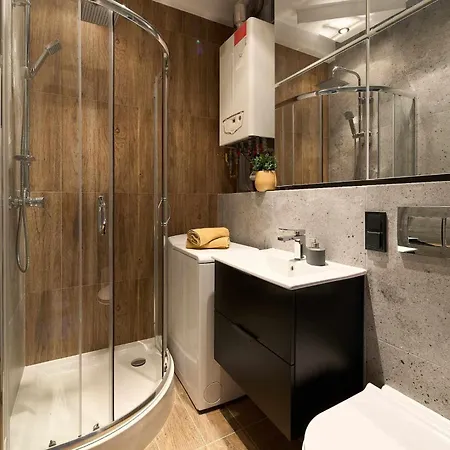 Apartament Zelazna