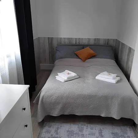 Apartament Zelazna