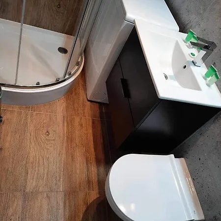 Apartament Zelazna 公寓